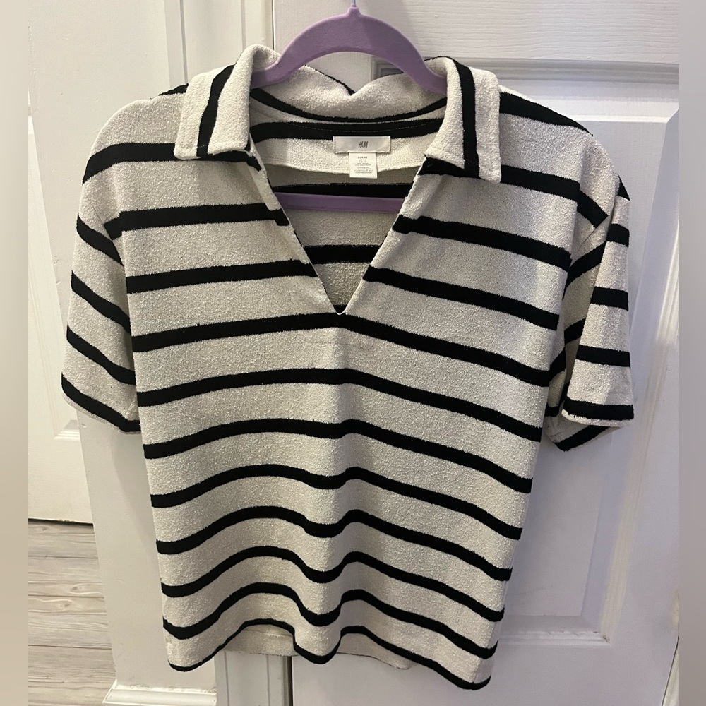 H&M Monochrome Striped Short Sleeve Top